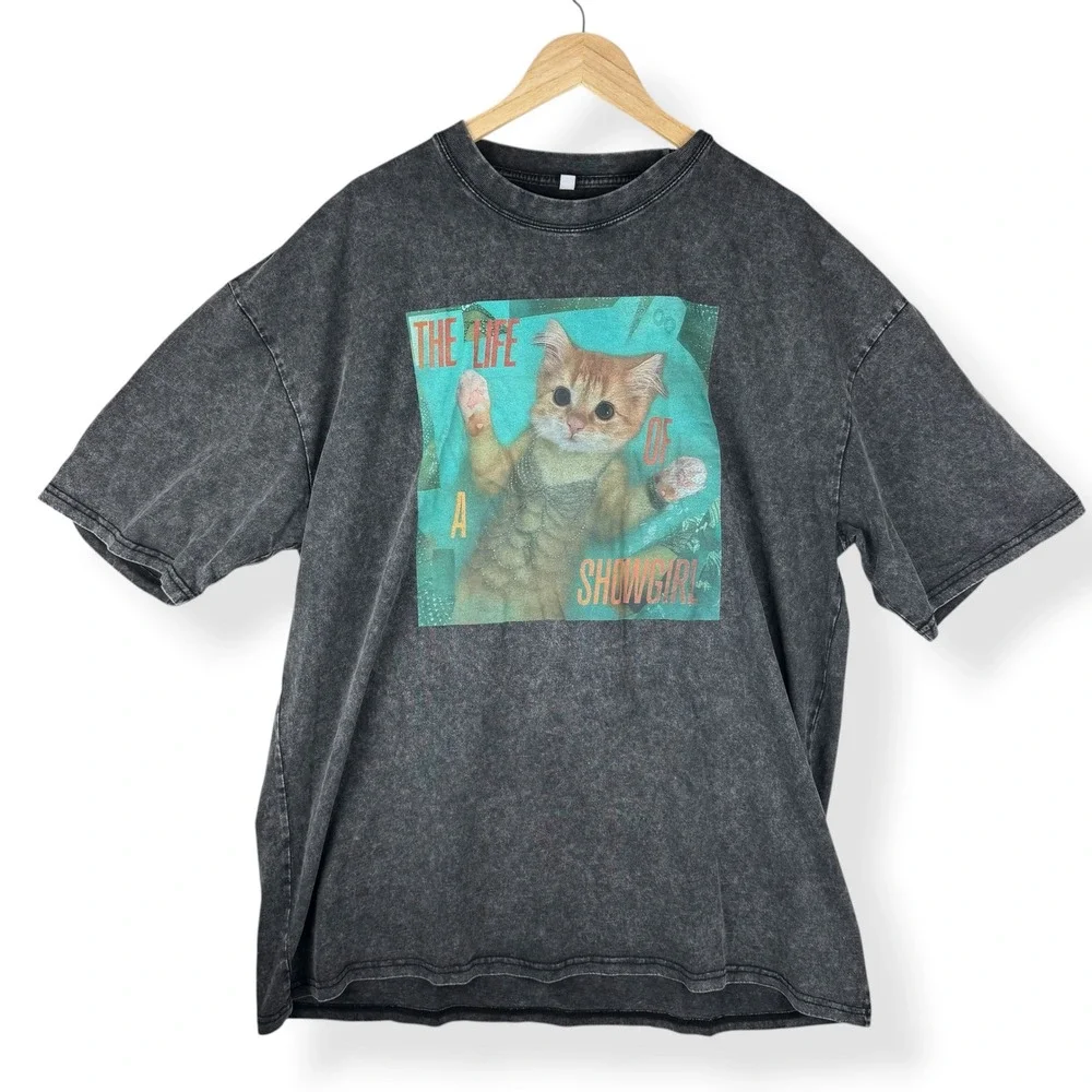 Life of a Showgirl Kitten Cat Graphic T Shirt Womens Size 2XL Weirdcore Cute Tee